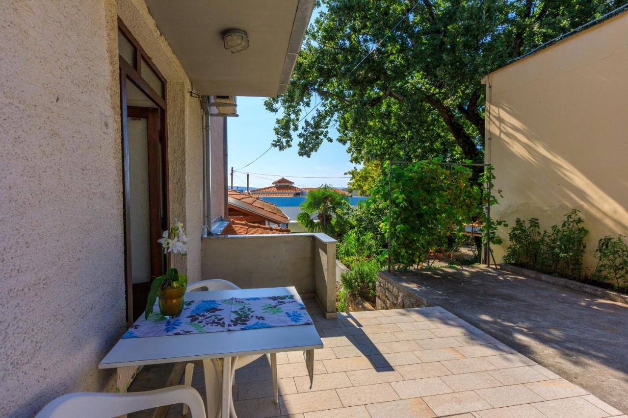 Apartment Roni Цриквеница Экстерьер фото